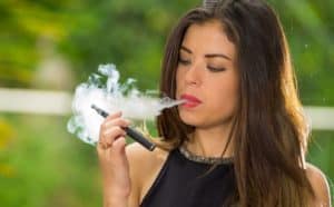 vaping using CBD